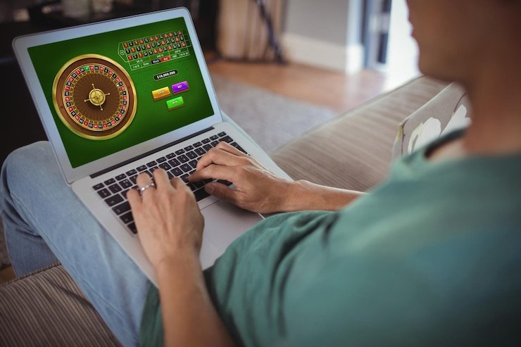Tampilan antarmuka aplikasi miawslot di perangkat Android dengan menu permainan slot dan meja kasino langsung
